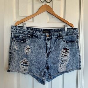 Forever 21 Women's Distressed Jean Shorts - Light Blue Size 16